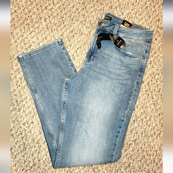 Lee Straight Leg Midrise Women's Jeans - Picture 1 of 4